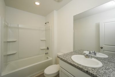 012 photo bathroom 13613097