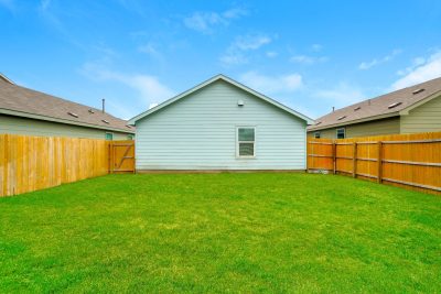 013 photo rear view 13613100