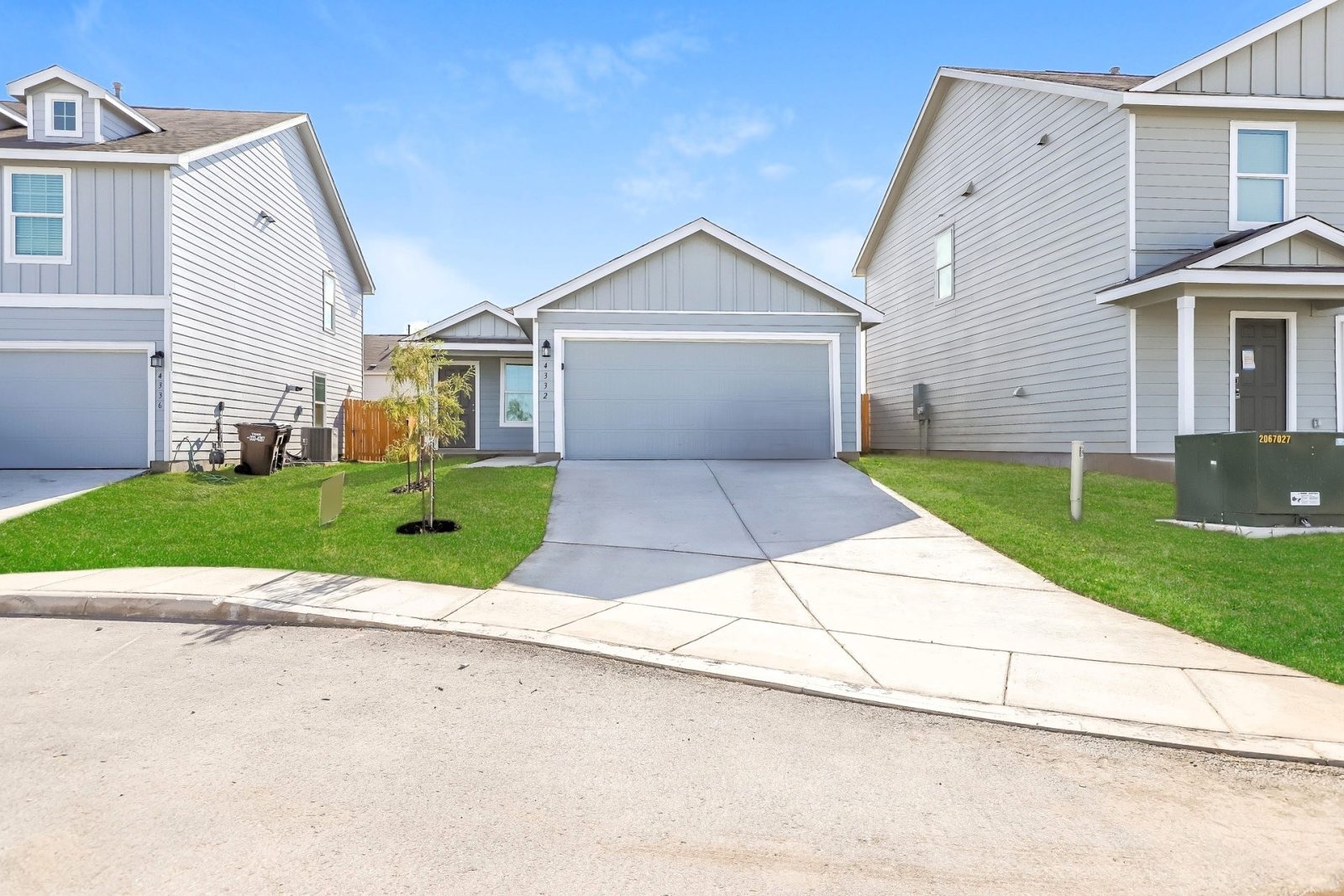 000 photo exterior 11996336 1