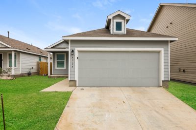 000 Front View 13612250