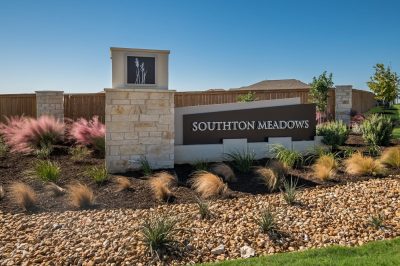 A Southton Meadows Pic Monument NEW