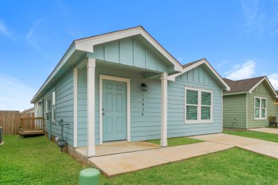 001 photo front view 13271487