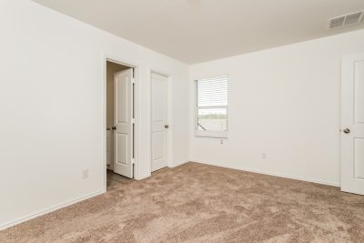 009 photo main bedroom 12278632