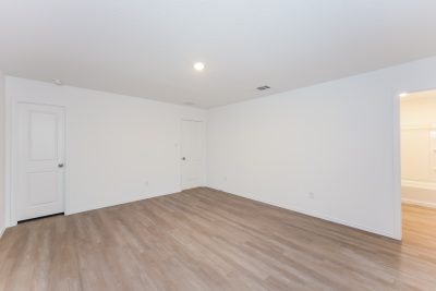 010 photo bedroom 11987697