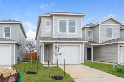 001 photo front view 12580489