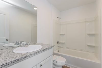 009 photo main bathroom 12580502