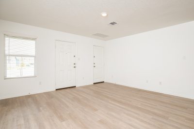 002 photo living room 13620875