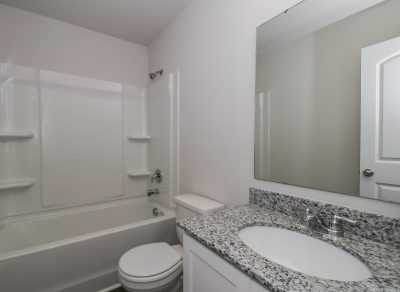 012 photo bathroom 10021097