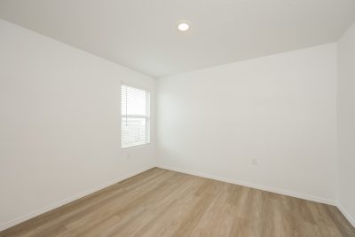 011 photo bedroom 13704447