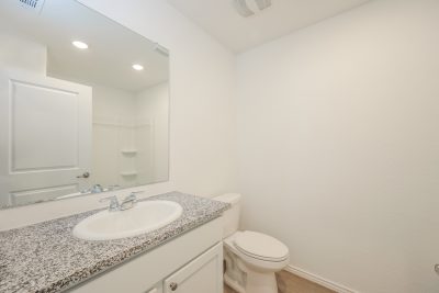013 photo bathroom 13704448