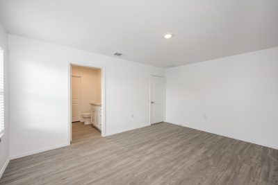 007 photo no caption 12361071