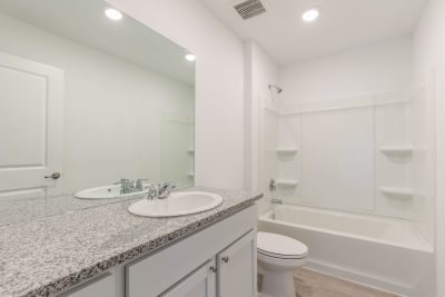 012 photo bathroom 12367674