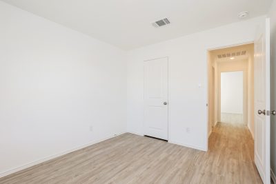 010 photo bedroom 12367703