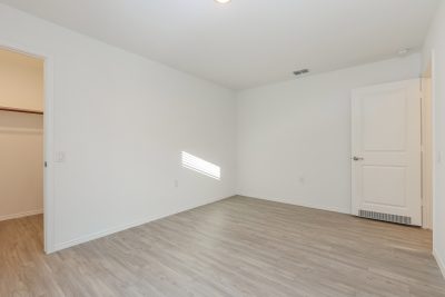 009 photo bedroom 12367671