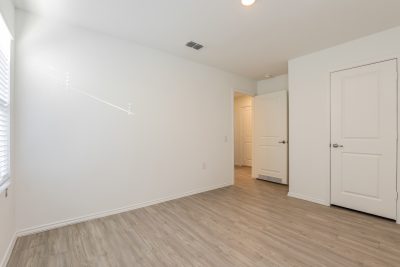 010 photo bedroom 12367672