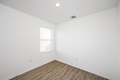 010 photo bedroom 12366375