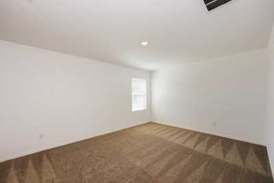 005 photo main bedroom 12364574