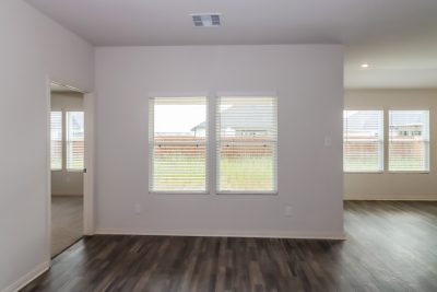 004 photo living room 11001574