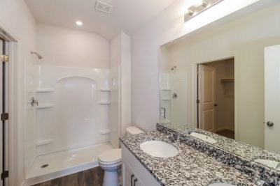 008 photo main bathroom 11001578