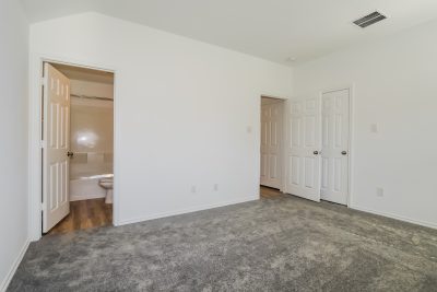 008 Main Bedroom ET51174