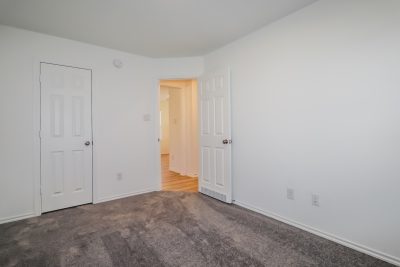 010 Bedroom ET51174
