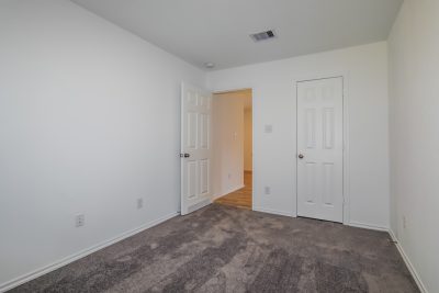 012 Bedroom ET51174