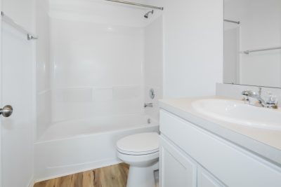 014 Bathroom ET51174