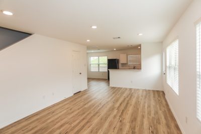 002 Living Room ET51266