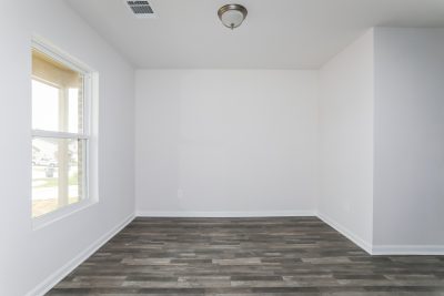 002 Living Room ET81205