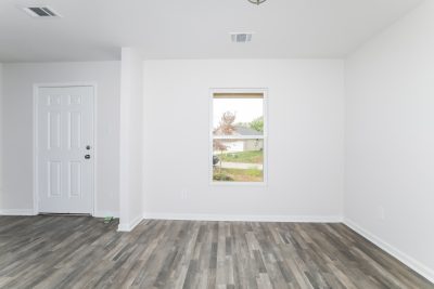 003 Living Room ET81205