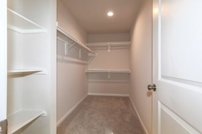 010 013 photo walk in closet 10272227