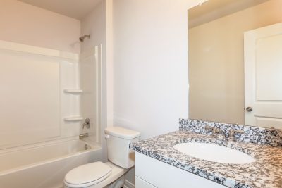 013 018 photo bathroom 10272223