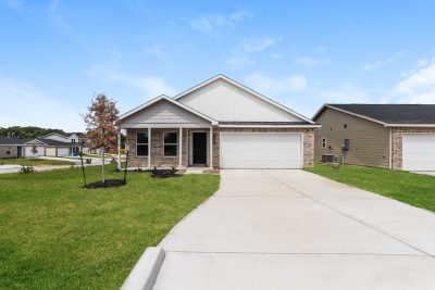000 Front View 11269631