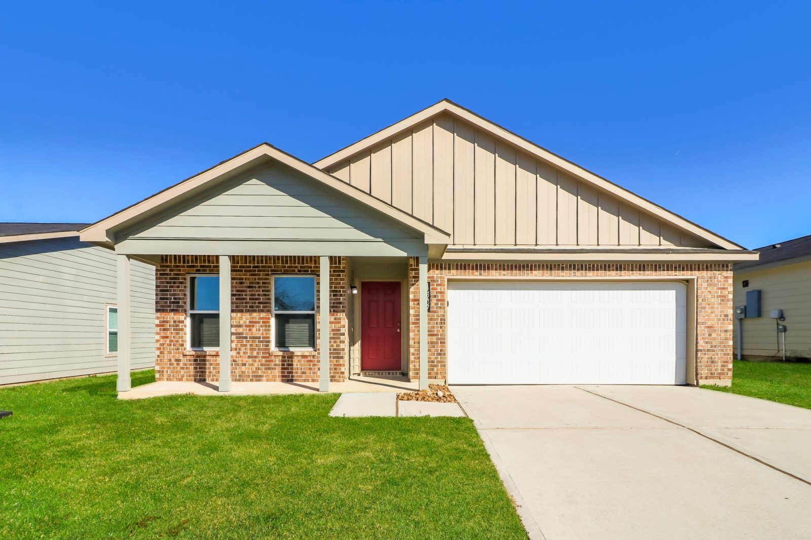 000 000 photo front view 15150452