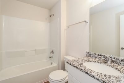 012 photo bathroom 13068671