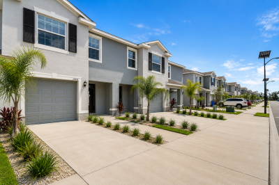 Oak haven townhomes riverview fl attached garages