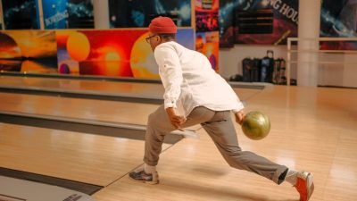 Somerset Cove LS Image Bowling