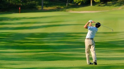 Somerset Cove LS Image Golfing